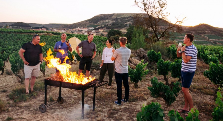 A barbecue among vineyards